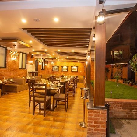 Pashupati Boutique Hotel & Spa Катманду Экстерьер фото
